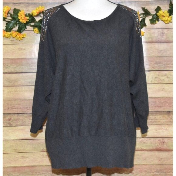 Cable & Gauge Women's Gray Studded 3/4 Dolman Sleeves Sweater Top Plus Size 2X - Picture 1 of 12